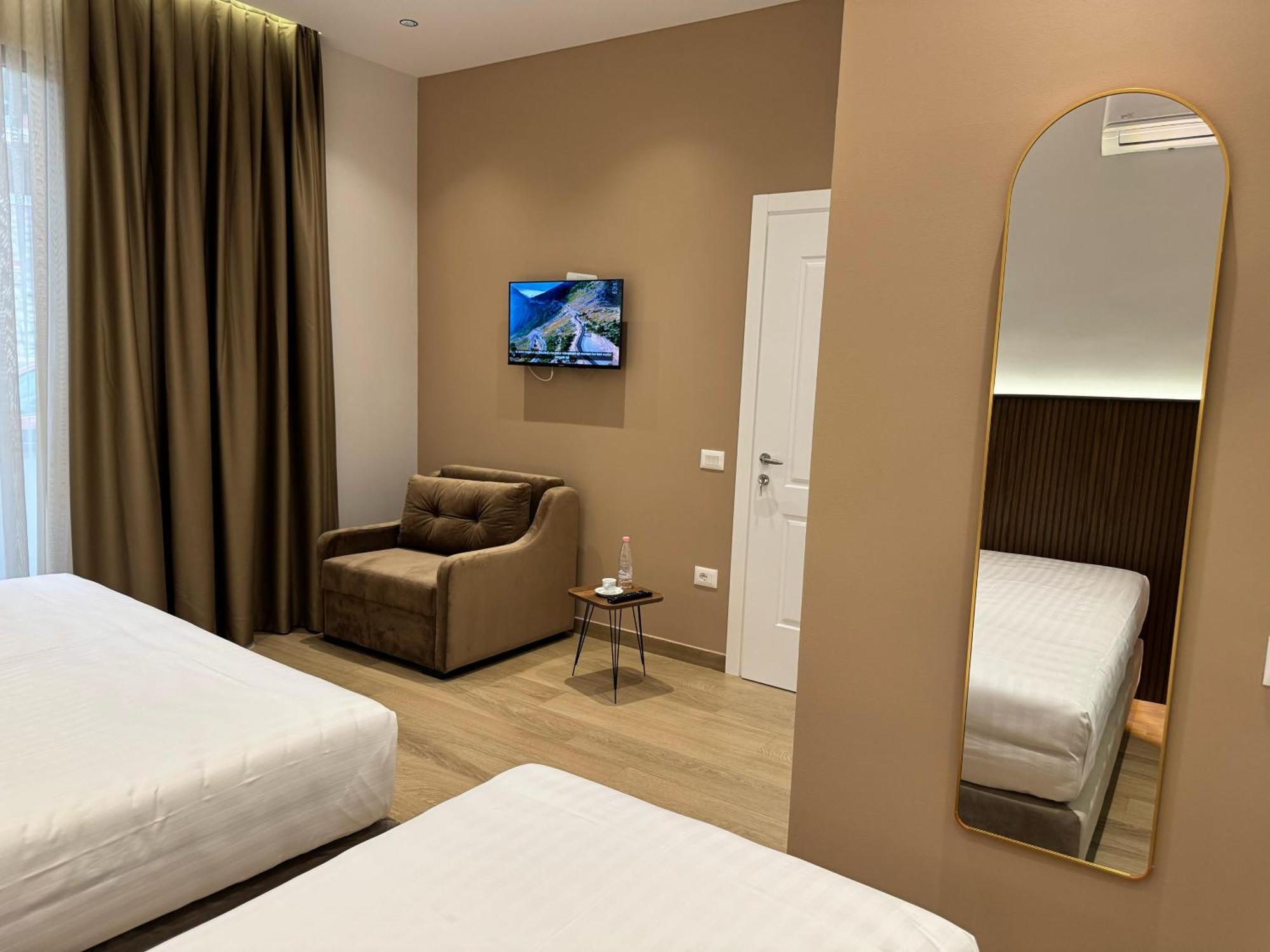 Kruja Townscape Rooms Exterior photo